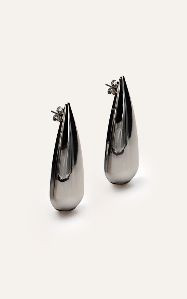 002935f618f130267463e269af1a713f8d2e1c28_CNM1960_2_silver_droplet_slim_stud_earrings