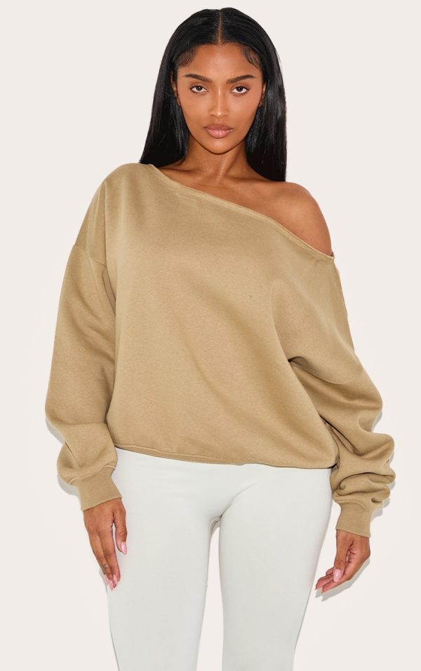 008d7658296ef4ca6a939215944282f72a12b079_CNM0954_1_shape_khaki_sweat_raw_edge_slouch_sweatshirt