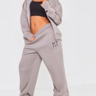 0099bb023dc59daf5a9b29e68ccbd91fcb92203e_CNG6795_3_prettylittlething_shape_charcoal_embroidered_zip_through_hoodie
