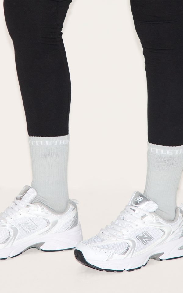 00f9d056f33dc98a743a56f633434bd4c9500dbf_CMZ7599_3_prettylittlething_grey_logo_2_pack_socks