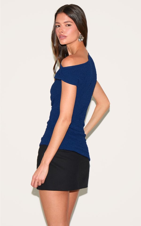 01f52934420e7351fe6f7831119e412f87f6a4e8_CNM6611_2_navy_textured_asymmetric_slouched_detail_long_top