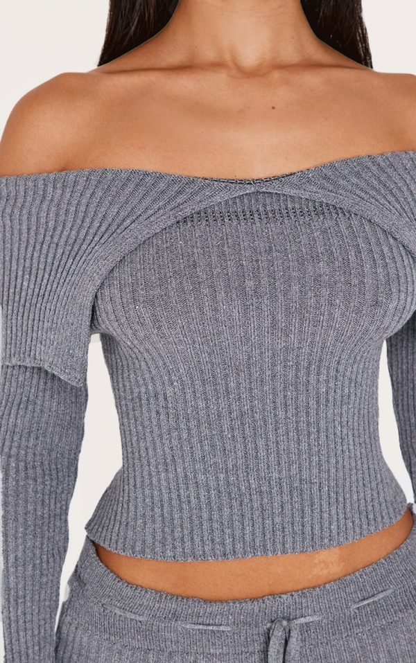0262e833dcd05701016253aa349da6323bdb9b37_CNM2371_4_petite_charcoal_fold_over_detail_knit_top