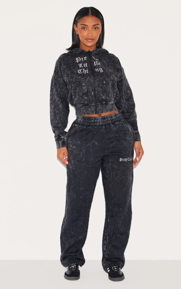 03422c6c80d4387e643755be4707d4383d86bff6_CNE3490_1_prettylittlething_shape_charcoal_grey_printed_high_waist_wide_leg_joggers