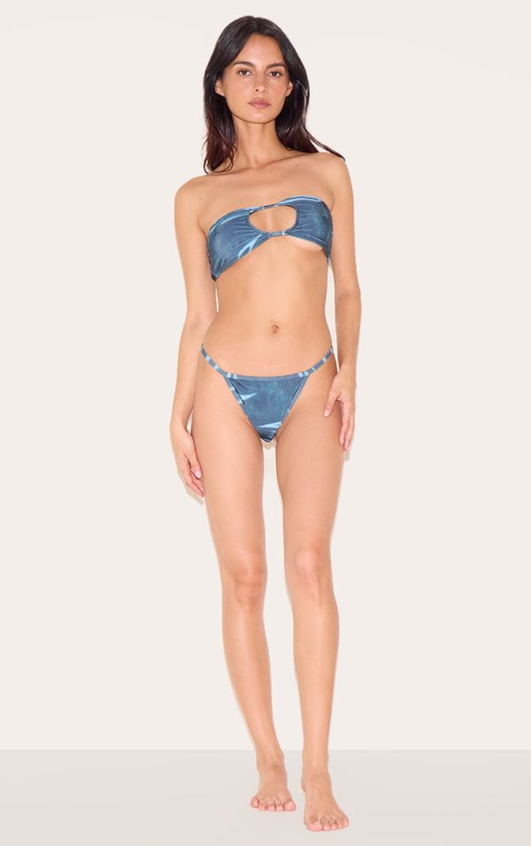 037648bbdb9570e6e2836e3d8d872f35bb361225_CNL0880_3_blue_abstract_print_cheeky_bikini_bottoms