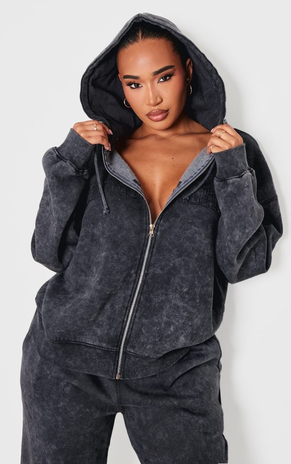 0424a57a620b3f2e280519746a6232e1363c79ae_CNK6199_1_shape_black_embroidery_washed_zip_through_hoodie