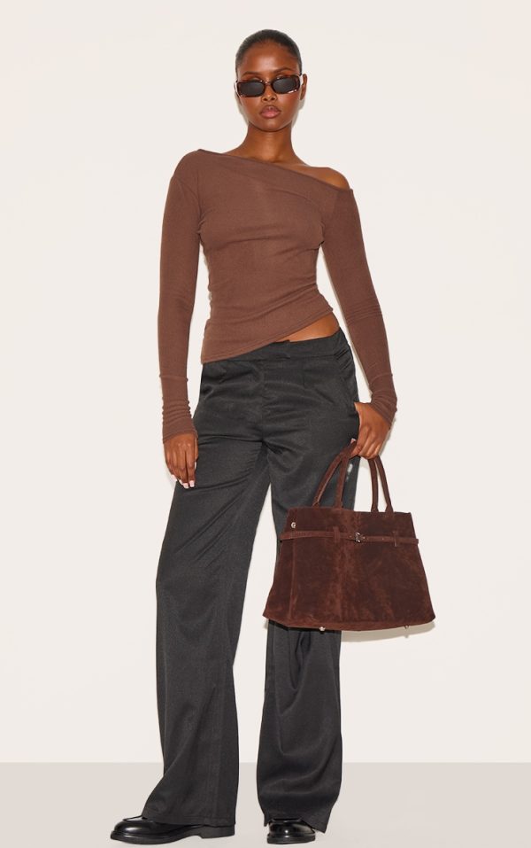 043611b76d78396cad3fa5c5a5cbd93486386136_CNM1440_3_chocolate_soft_touch_rib_asymmetric_long_sleeve_top