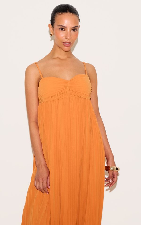 05ce7122b3725114900b465b982f0bbca3e05657_CNM6375_4_petite_orange_plisse_maxi_dress