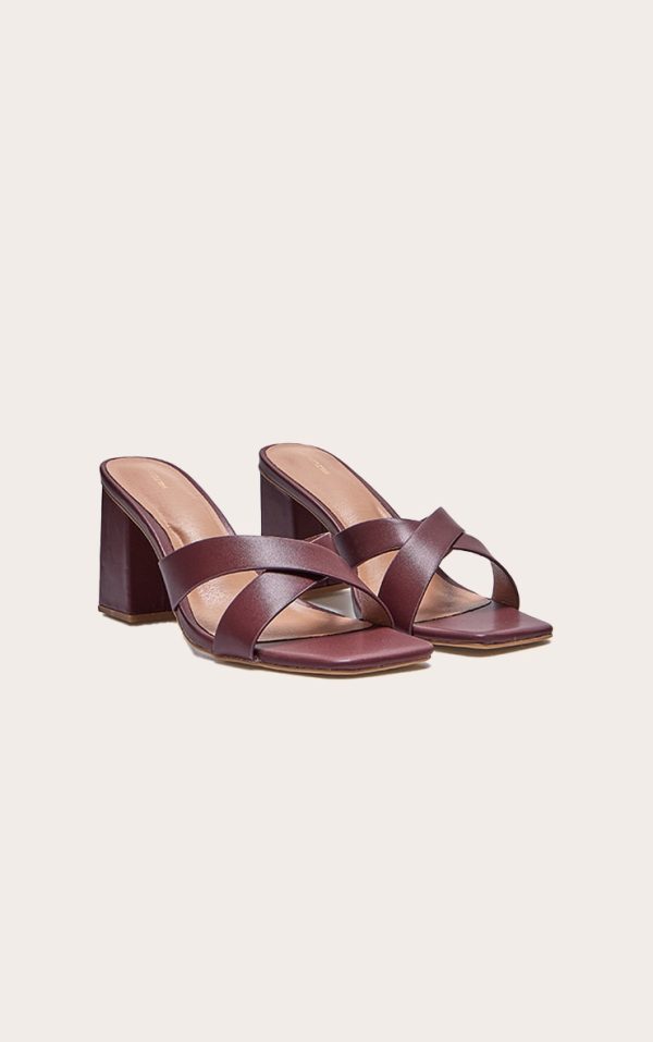 05d1031a7a524f799c9bc510e8c39e863cdd7275_CNL3565_2_burgundy_pu_cross_strap_block_heeled_mules