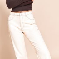 0606bf92769c9df08c12c4a2505e0221145e17e0_CNL8886_4_ecru_high_waist_straight_leg_jeans