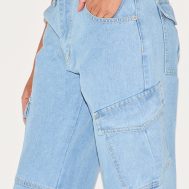 066e4ebcef5fbd0800facb2030dc75f683cde1ab_CNC2015_4_light_blue_wash_slim_fit_cargo_pocket_boyfriend_jeans