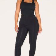 06d81b10c638deab8cc88be85e206402cb1723c1_CNM6292_3_shape_black_active_cupped_seam_detail_sports_bra