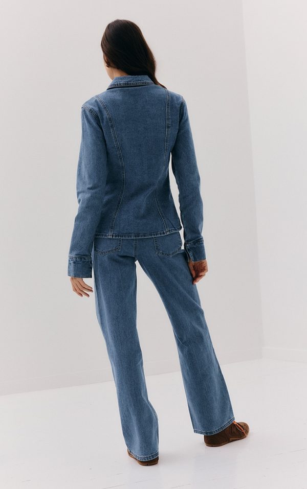 075fa6c7d0241d6feb9805d49b0048f03db5be92_CNL5654_3_mid_blue_wash_mid_waist_straight_leg_jeans