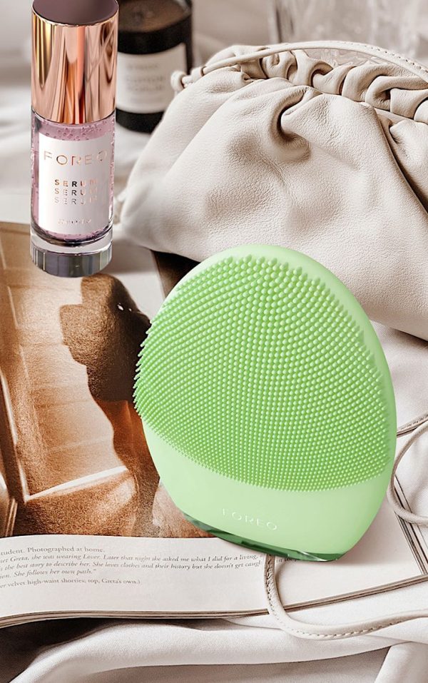 083c7e9f02bcee27d6b26ab44d9f967944b1cd32_CNN4551_3_foreo_luna_4_smart_facial_cleansing_and_firming_combination_skin_device