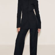 085f7c1ae434502d81c02545add555119d8abd16_CNN2492_3_black_tailored_fitted_blazer