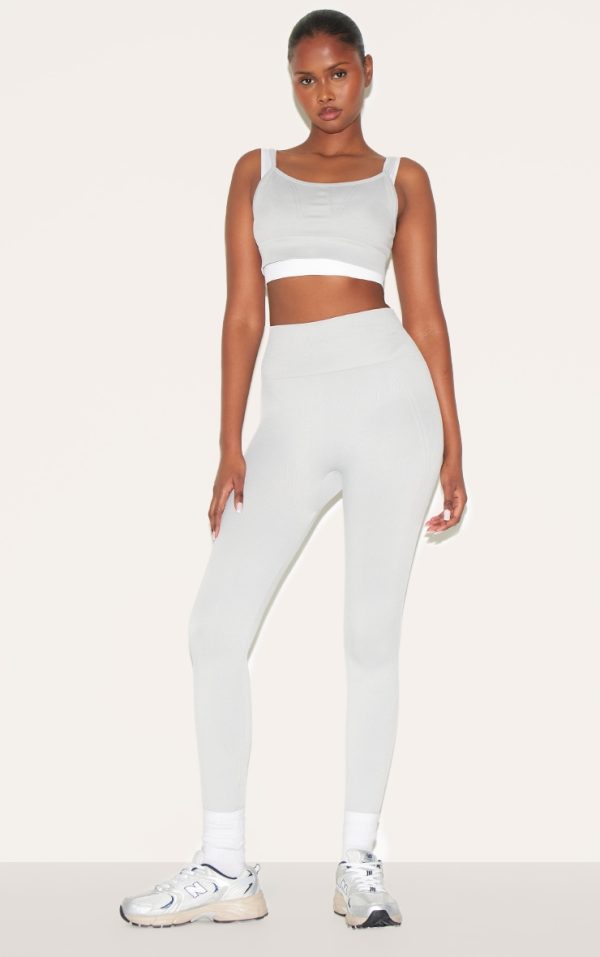 0aa0ed8be4529d3cf97ffaceaedb832573b3a72e_CNM3806_3_light_grey_seamless_double_layered_sports_bra