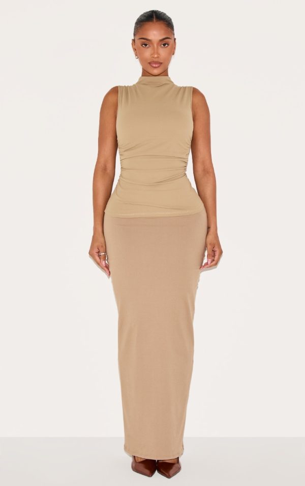 0ab76e2595dd16386900282dd5f054cdf1c16399_CNM0992_3_shape_khaki_built_in_bra_sculpt_boat_neck_ruched_side_top