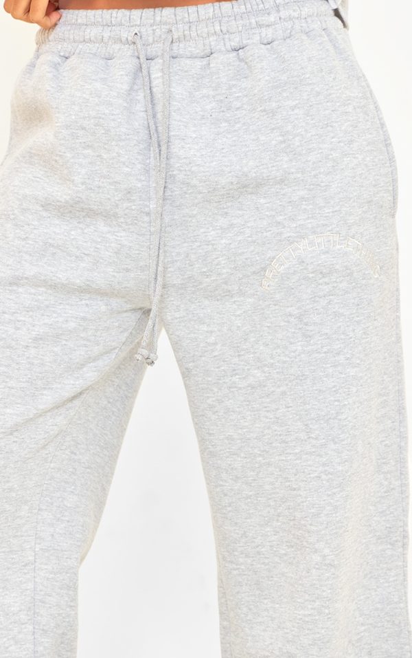 0abedccb68eaa460fea1e1805387547e2035772c_CNJ8954_4_prettylittlething_tall_grey_marl_drawstring_wide_leg_joggers