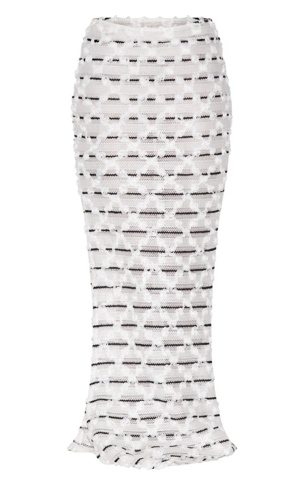 0ad7b4f068f06a77e72757bc981ab34af11fb30c_CNL8564_5_white_textured_stripe_maxi_beach_skirt