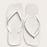0b69bae79564574df9bfeafa4d5ca3e16266aa73_CNM1814_1_white_havaianas_slim_square_flip_flops