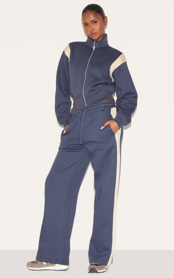 0c749f30d77deb7470cc397f8fe8a5b7ddc21ade_CNM4690_3_midnight_blue_contrast_panel_zip_through_collared_sweatshirt