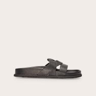 0d003b9a1e5da2932bc94dda5626ed2e73ffb029_CNM0240_1_black_pu_round_toe_weave_chunky_strap_sandals