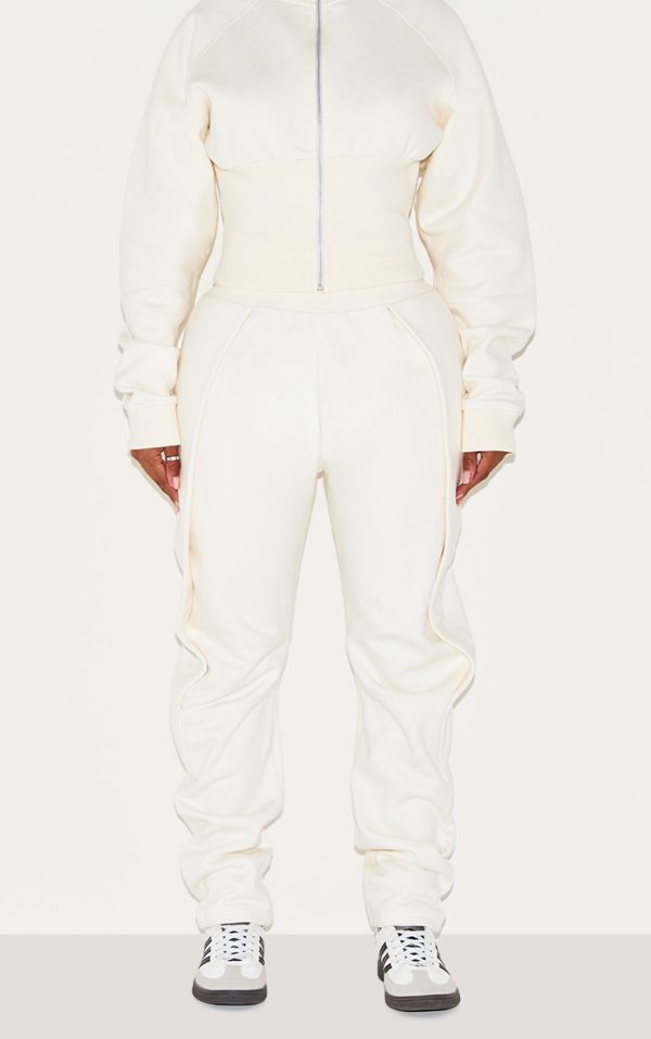 0eaff89e57026daae0a42045da510ea818cb79ef_CNM2583_2_shape_cream_high_waisted_pleat_front_cocoon_joggers-1