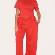 0ec77a6cb469999d19c21fbb804574f8cdecf9dd_CNM0770_1_prettylittlething_plus_red_printed_wide_leg_joggers