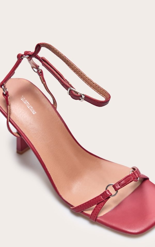 0ef68983dfc5c596afbf1a0957c3d301a53f3f50_CNH6967_4_burgundy_pu_square_toe_buckle_detail_barely_there_mid_heeled_sandals