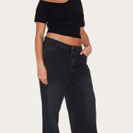 0f27dfa3fb535caccef57ab0885a8911e9727657_CNL8308_3_plus_black_basic_knit_asymmetric_neckline_top