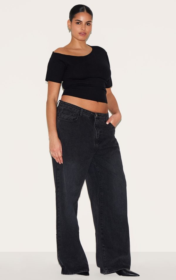 0f27dfa3fb535caccef57ab0885a8911e9727657_CNL8308_3_plus_black_basic_knit_asymmetric_neckline_top