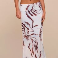 0f388ba972acd66e91a82cc96bc7723107cacde4_CNN1880_2_white_shell_print_chiffon_split_maxi_skirt
