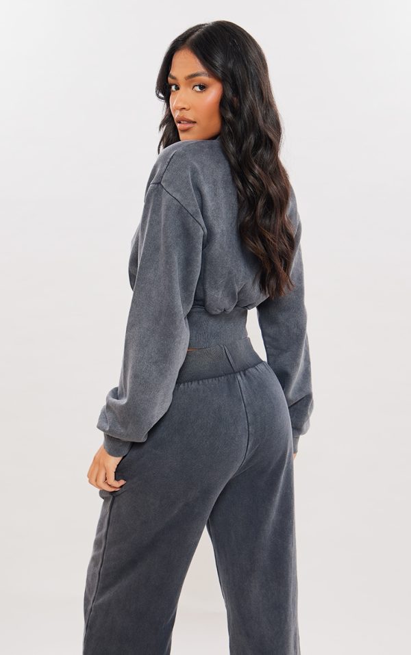 0f5386cd4f5265c2f8a82313bec5b1b7dd0087fb_CNG6015_2_tall_washed_charcoal_cropped_oversized_sweatshirt