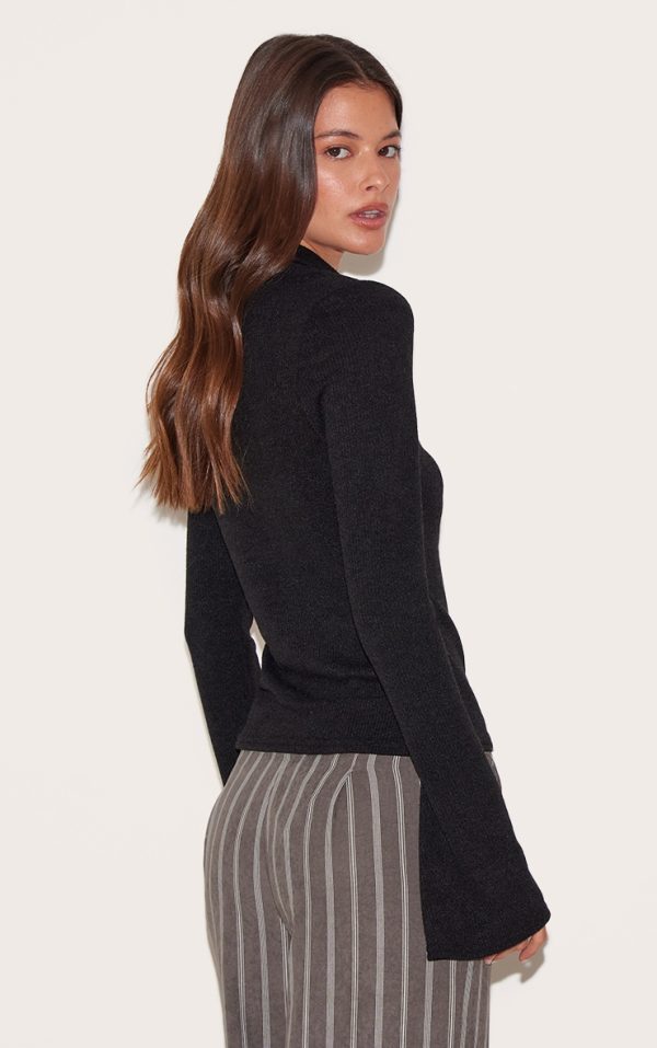 0f5940c1541ebdeb9db9695d1b0d4f7e780b5f91_CNL8984_2_black_textured_button_down_flared_long_sleeve_top