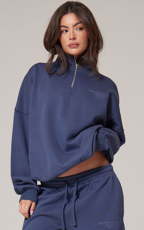 0f6d549a9d59eec15c47a1678bcdf33d342b7304_CNK1768_1_prettylittlething_navy_premium_print_half_zip_sweatshirt