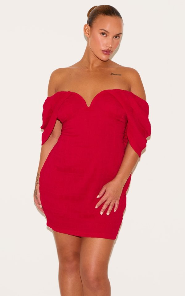 103891b1dc379d32fed55fc15d24d075d9d52368_CMY1934_1_plus_red_textured_v_bar_bodycon_dress
