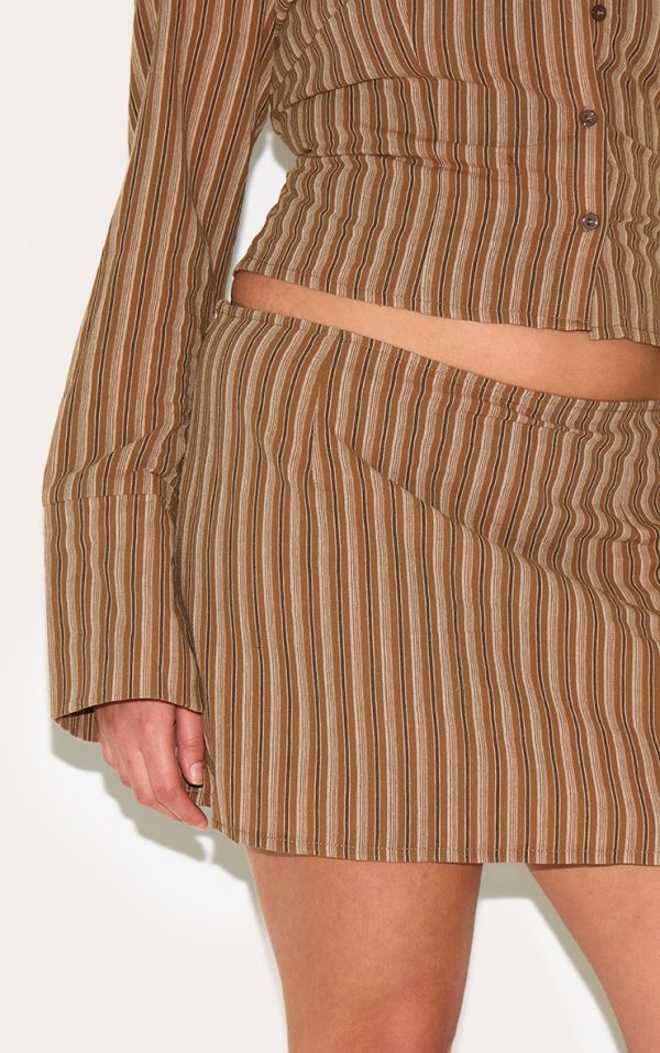 104353b22fbaa29438edfb4e8065b5870f092f99_CNM2042_5_plus_brown_pinstripe_a_line_mini_skirt