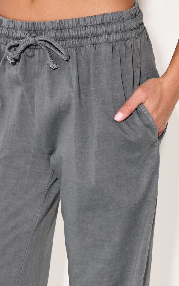 10a1222547720edba85d27b1da4f97a9dab1eb94_CNM2922_4_charcoal_cotton_straight_leg_mid_rise_drawstring_trouser-1