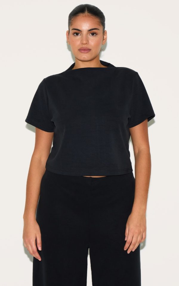 11382f669ce9ed9b7396b33f5c7188ea60e4909f_CNM4213_1_plus_black_cap_sleeve_modal_crop_top
