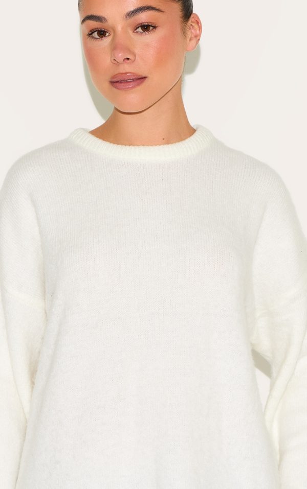 11ce8cee6ea89488f6f66a817f9e9d5311990dd3_CNM3397_4_cream_soft_knit_oversized_jumper