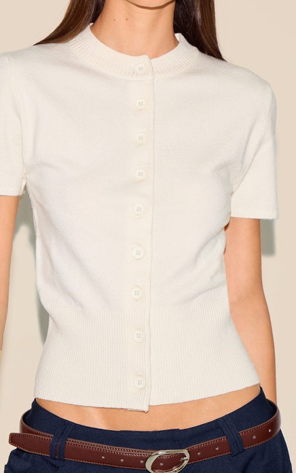 123dc8572235a803be287d9c380d72b93f622cef_CNM1286_4_cream_knit_button_through_top