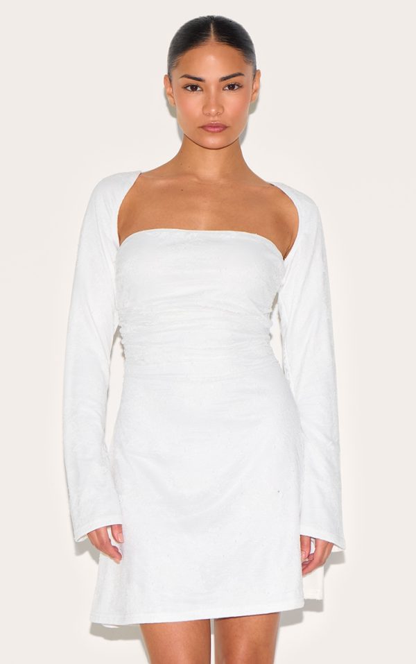 129374faf23f4a59b721f2157f2218d23fdfe1ce_CNL9151_1_petite_white_lace_long_sleeve_dress