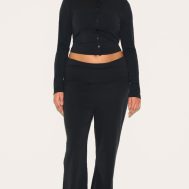 12d593beba317ac38a5ec6c71952f9c8b8fb4d12_CNM4453_3_plus_black_modal_button_detail_long_sleeve_top-1