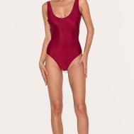 12d7dd5a56a1c1516a9060b072488dbef1b630d0_CNL5317_1_berry_basic_scoop_swimsuit