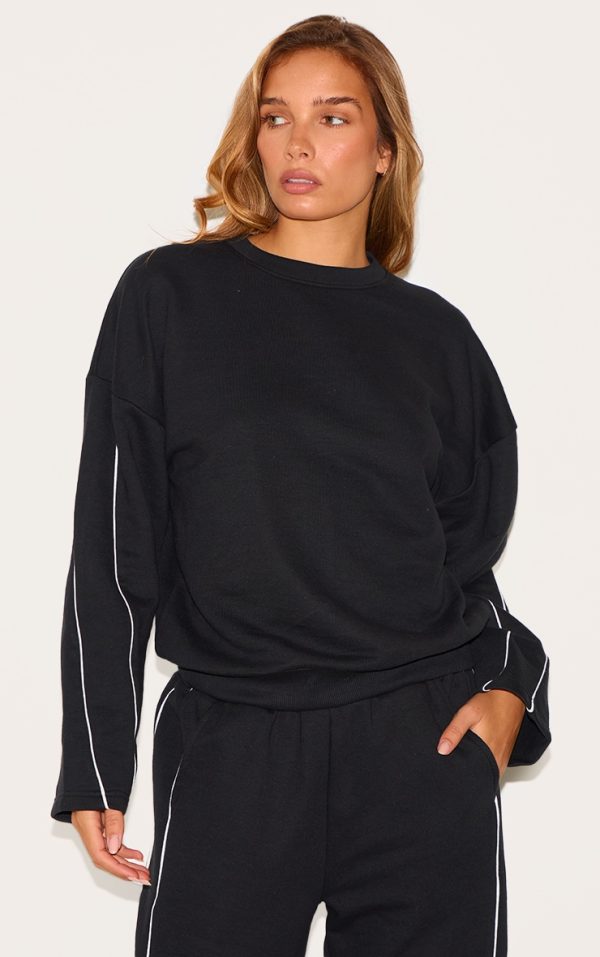 1353dcd429328162c3fdfe07a4281f0f4631a15f_CNL8648_1_black_contrast_piping_detail_sweatshirt