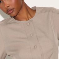 1436bd91b6e434d2e41ee67ed990de0c9e99351d_CNL9710_4_mushroom_tailored_cocoon_sleeve_cropped_blazer