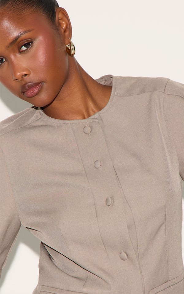 1436bd91b6e434d2e41ee67ed990de0c9e99351d_CNL9710_4_mushroom_tailored_cocoon_sleeve_cropped_blazer