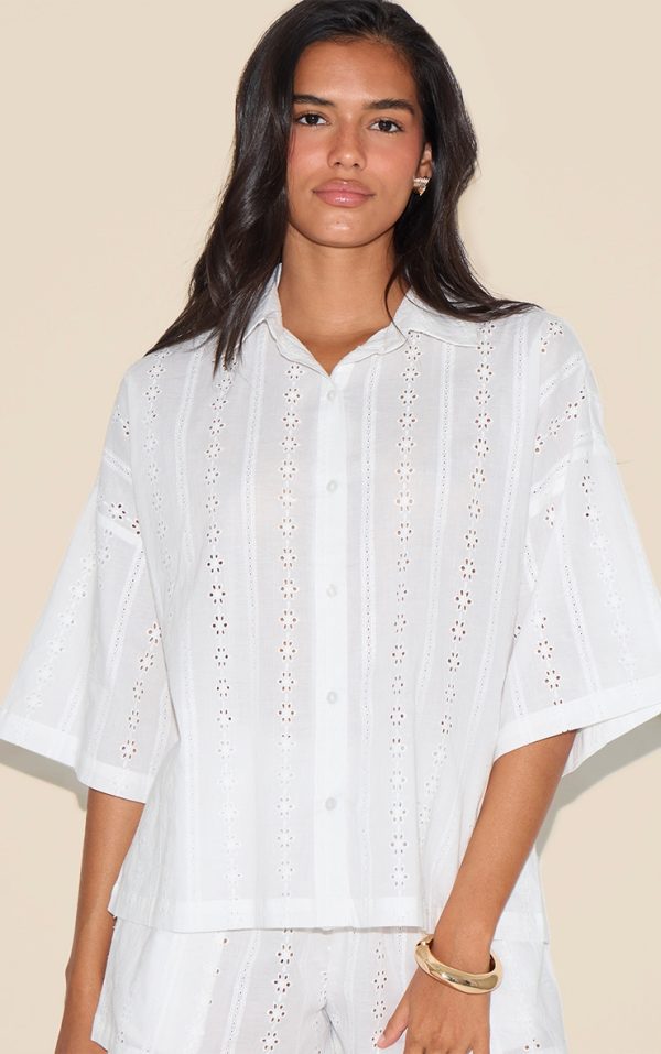 145ed0cf7bdc352587b859aab7787ad7ab697764_CNM3234_1_white_broderie_boxy_shirt