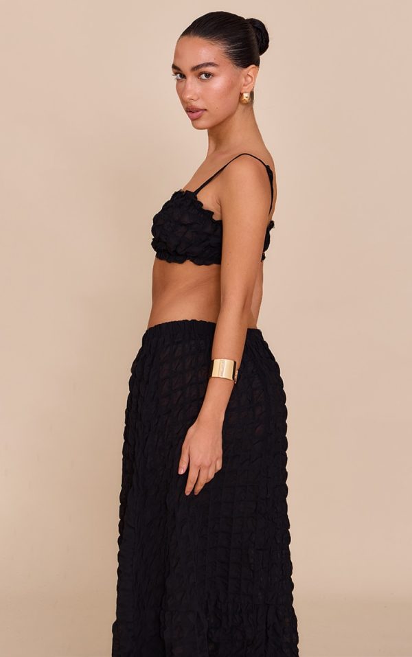 146b73d7d7ce55ccbc047956feb8fe505fa2d631_CNM6058_2_black_textured_shirred_bralette