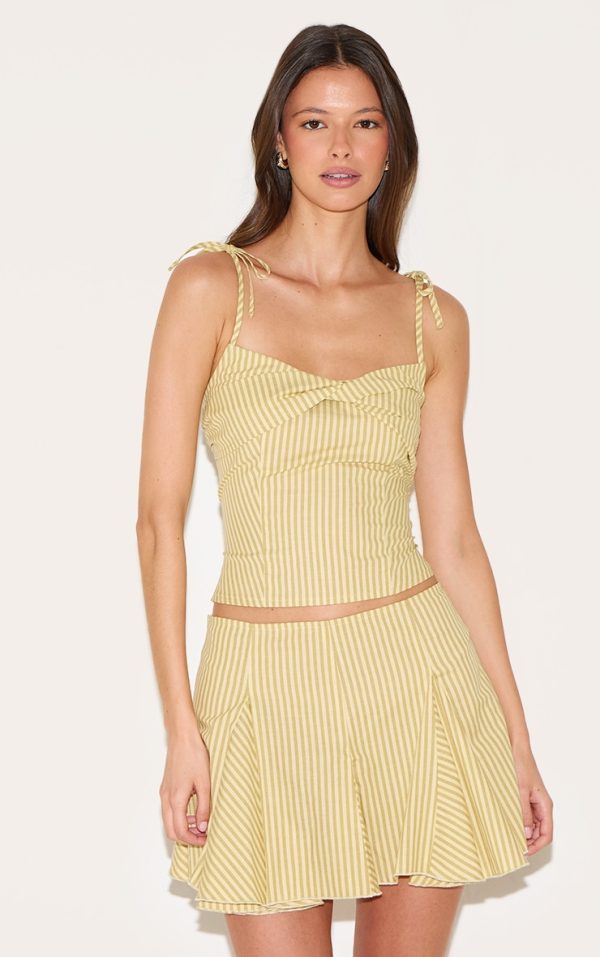 149dc1527bfb80e6f46c37d19e771c742623d8ec_CNM2499_4_yellow_striped_pleated_mini