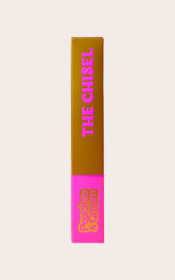 14e433338b3878899e6234b791c16d0da9d15193_CNH9316_3_peaches_and_cream_the_chisel_makeup_brush